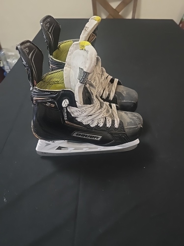 Bauer Supreme 2S Pro Skates Size 3.5 EE LIGHTSPEED EDGE Used