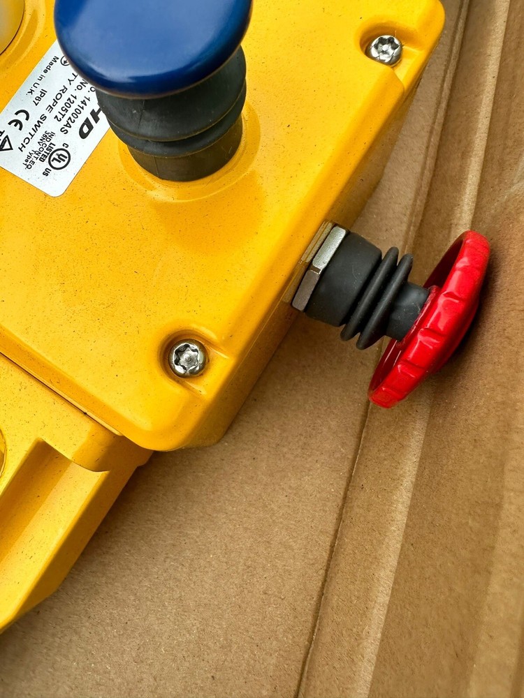 141002AS GLHD Heavy Duty Rope Pull Safety Switch 1/2NPT 4NC 2NO E StopLED 24V