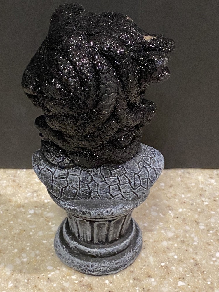 Halloween Medusa Bust Haunted Statue