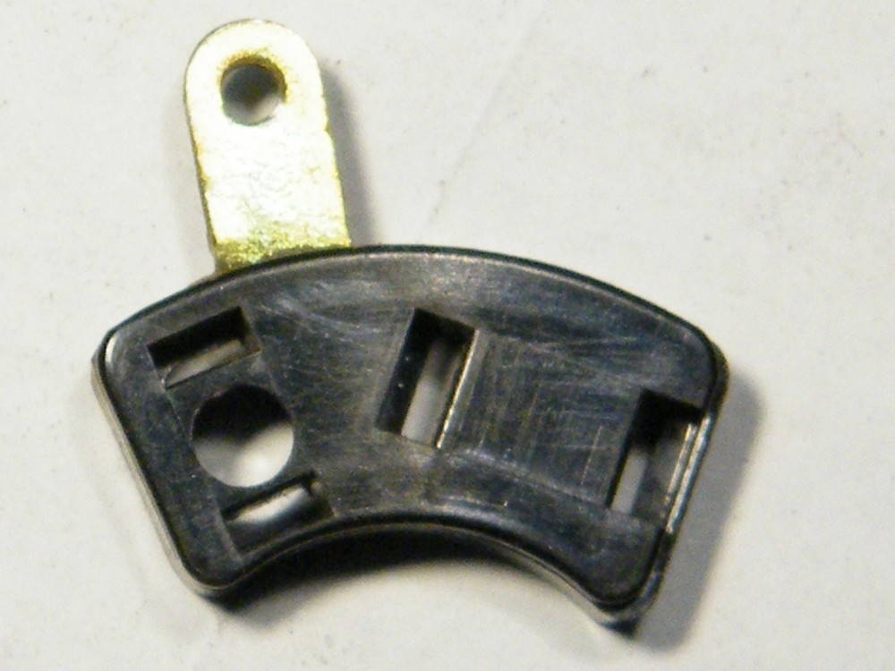 Ducati Darmah 900 headlight on/off switch contact shuttle.