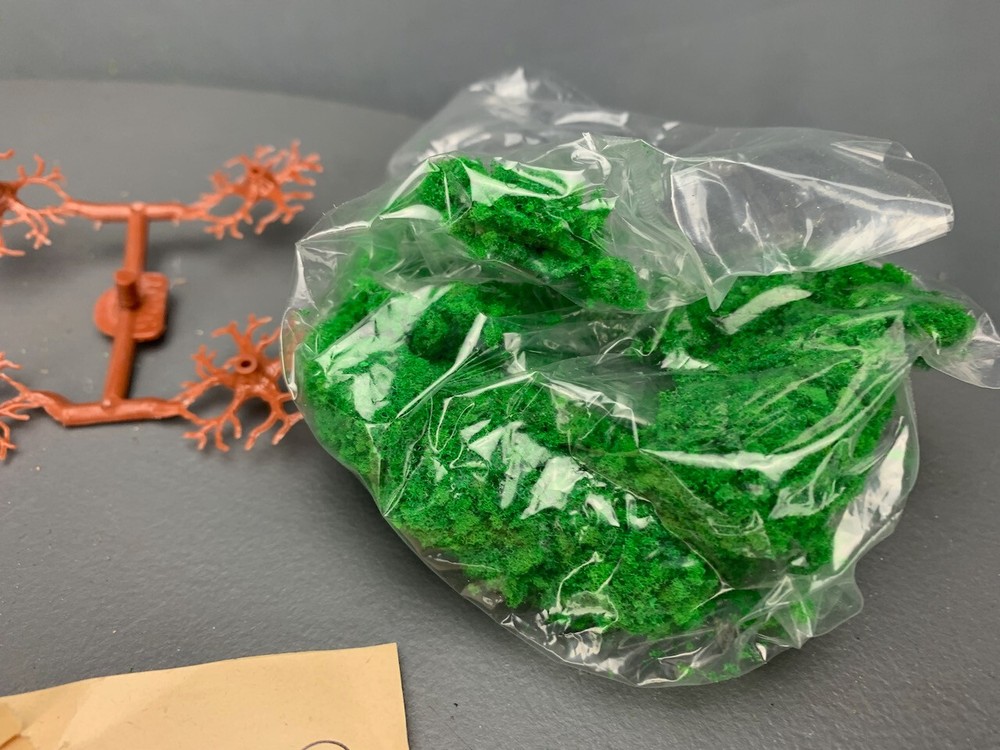 HO Scale B-351 Faller Poplar Tree Kit HO3507