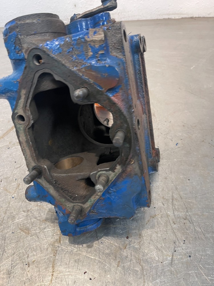 Long 260 Tractor 3pt Rockshaft Housing