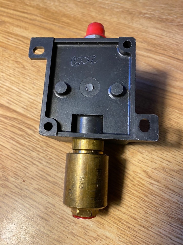 VOGEL #DS-W20-2-V3 Pressure Sensor Switch