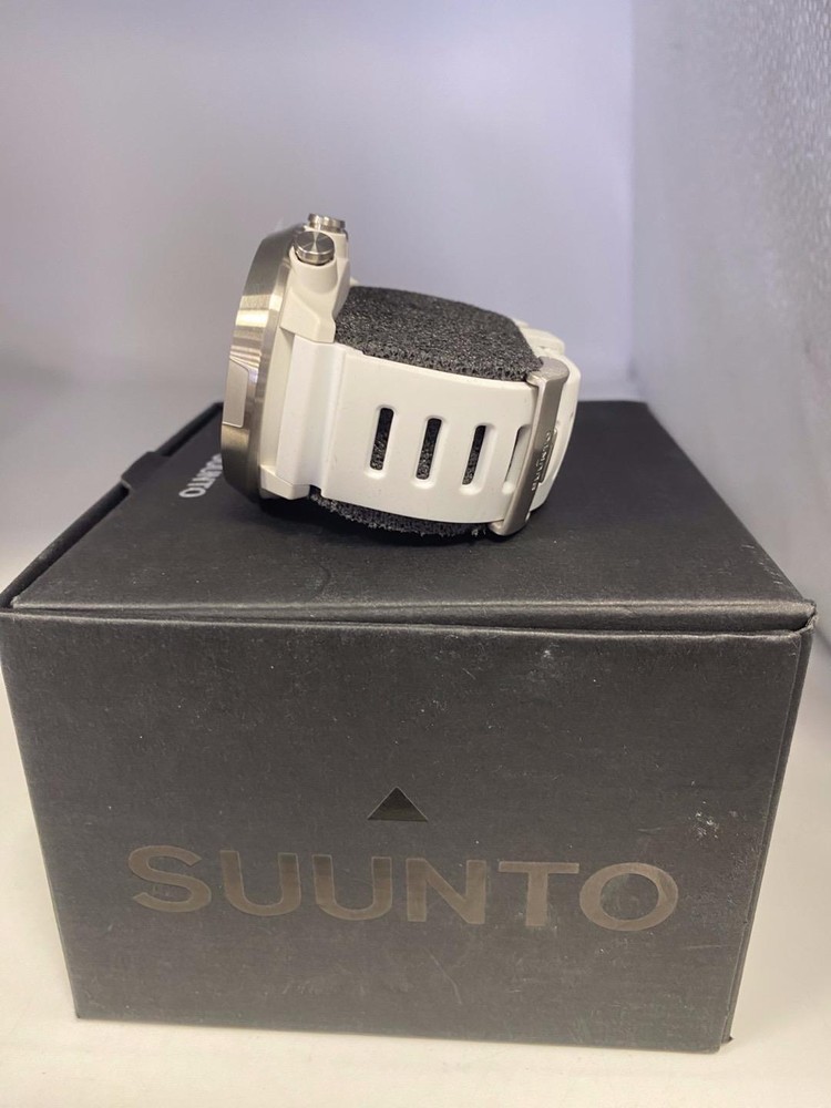 Suunto D5 Wrist Dive Computer Watch new open box
