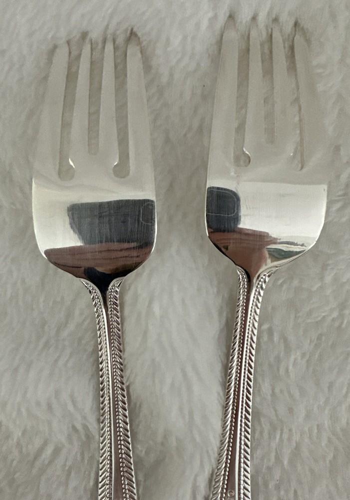 2 WALLACE Wickham Deep Silverplate Salad Forks Flatware Fan Bead 7”