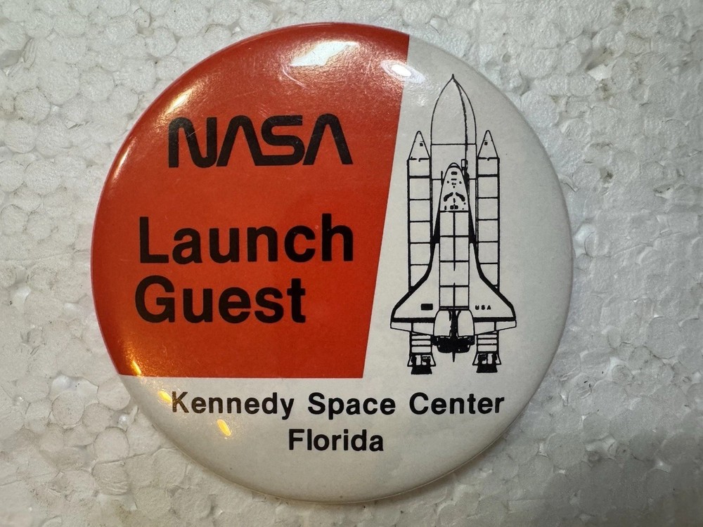 NASA Space shuttle LAUNCH GUEST BUTTON - Red