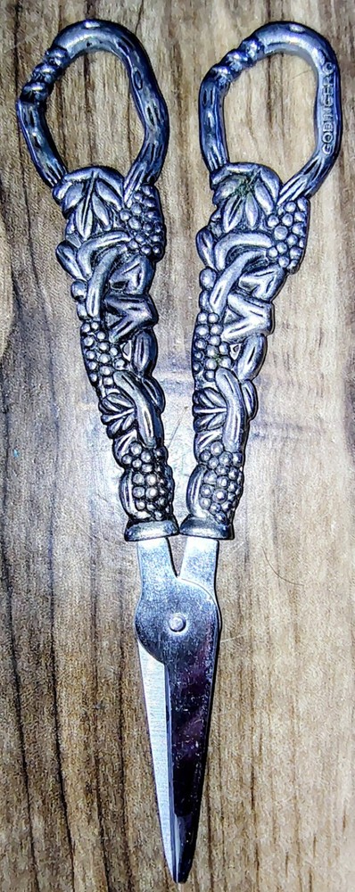 Godinger Signed Silverplate Grape Pattern Steel Scissors Vintage