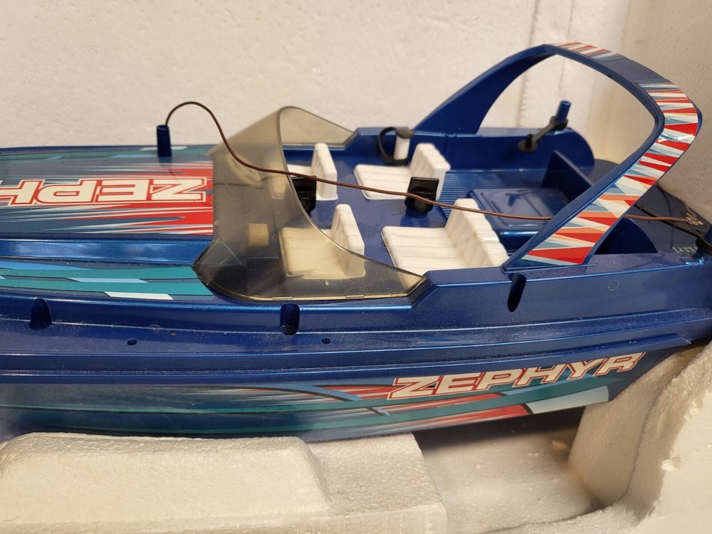 NIKKO REMOTE CONTROL BOAT WITH REMOTE