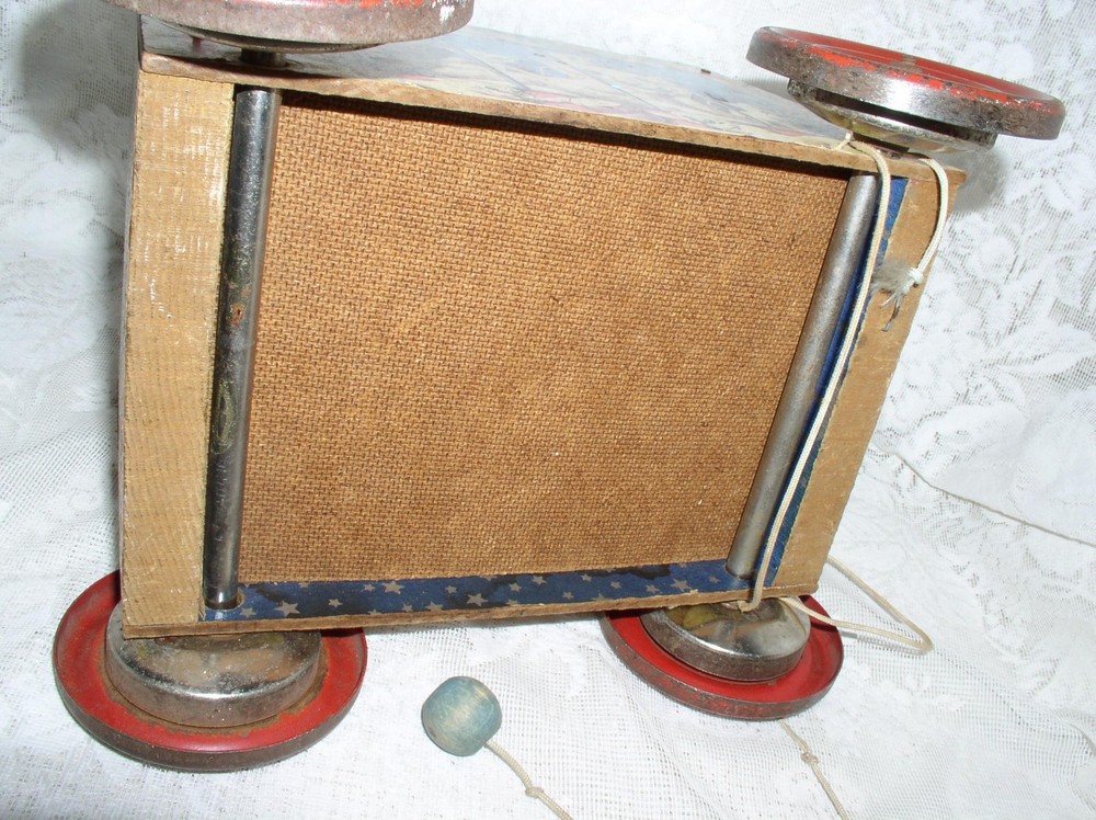 Vintage Gong Bell Mfg Circus Train Pull Car