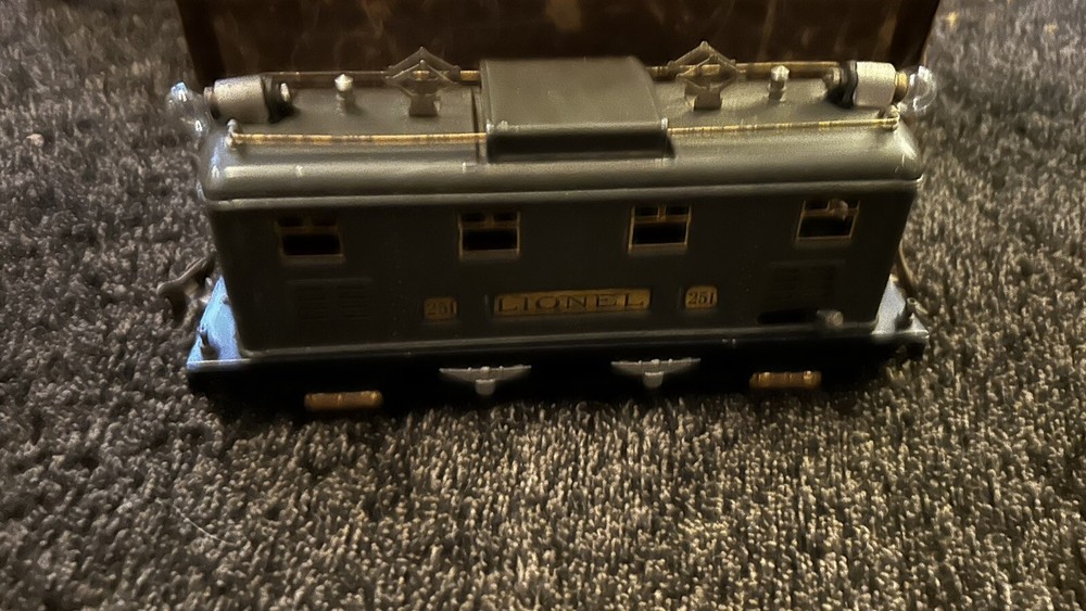 Lionel O- Gauge Train Set 281 engine NYC Observation Pullman W/ Box