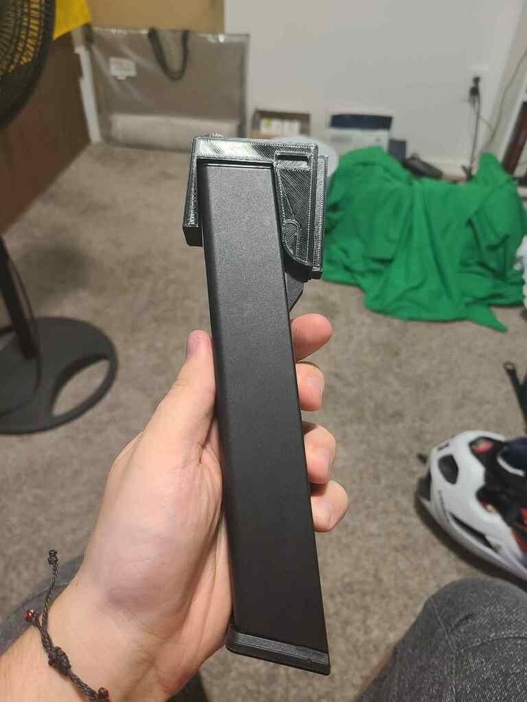 3d Printed Airsoft M4 to ARP9 mag adapter