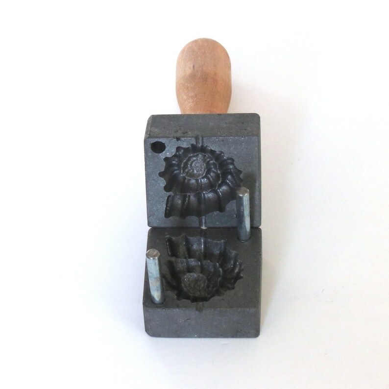 Graphite Press for Large Ammonite Shaped Lampwork Beads Making