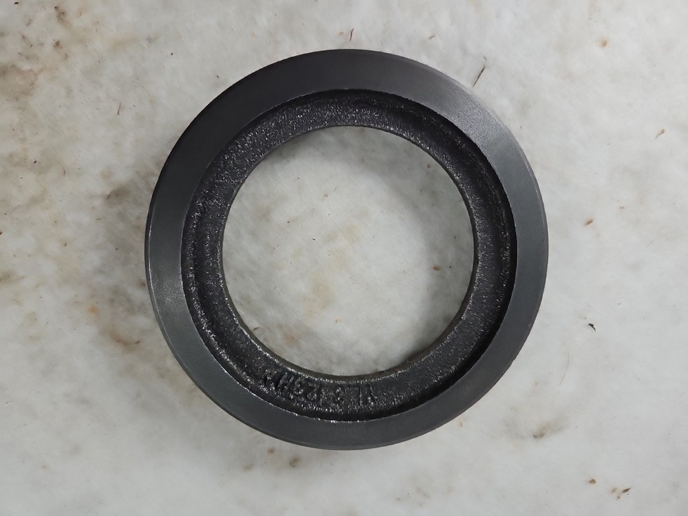 360HR101 Spicer Differential Carrier Bearing Adjuster