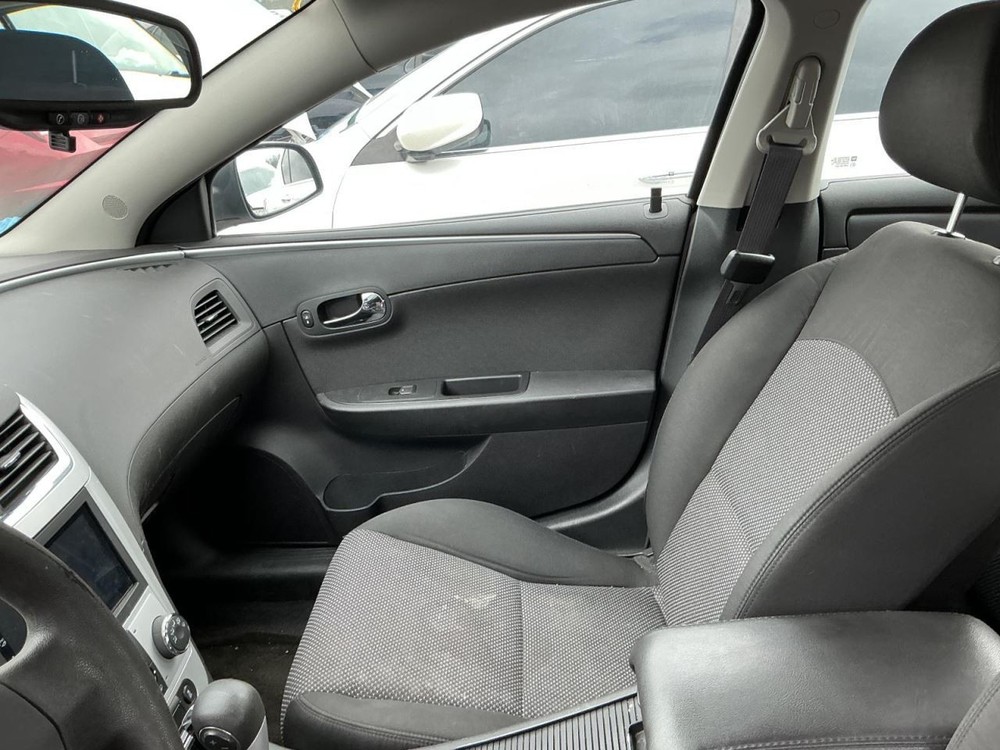 MALIBU 2012 Glove Box 4982560