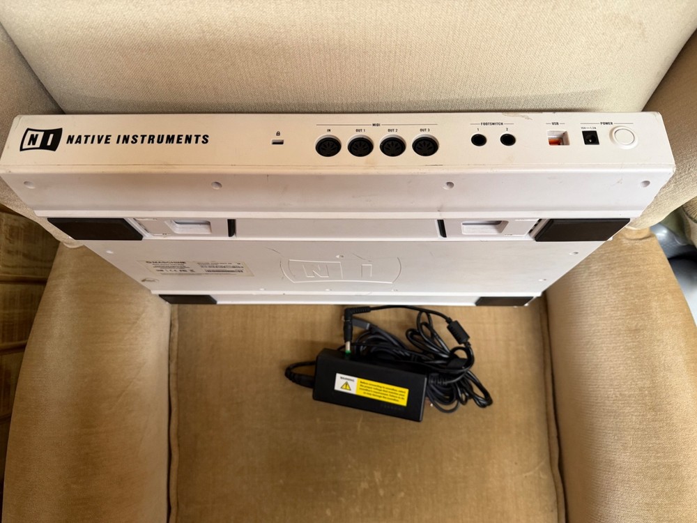 Native Instruments Maschine Studio