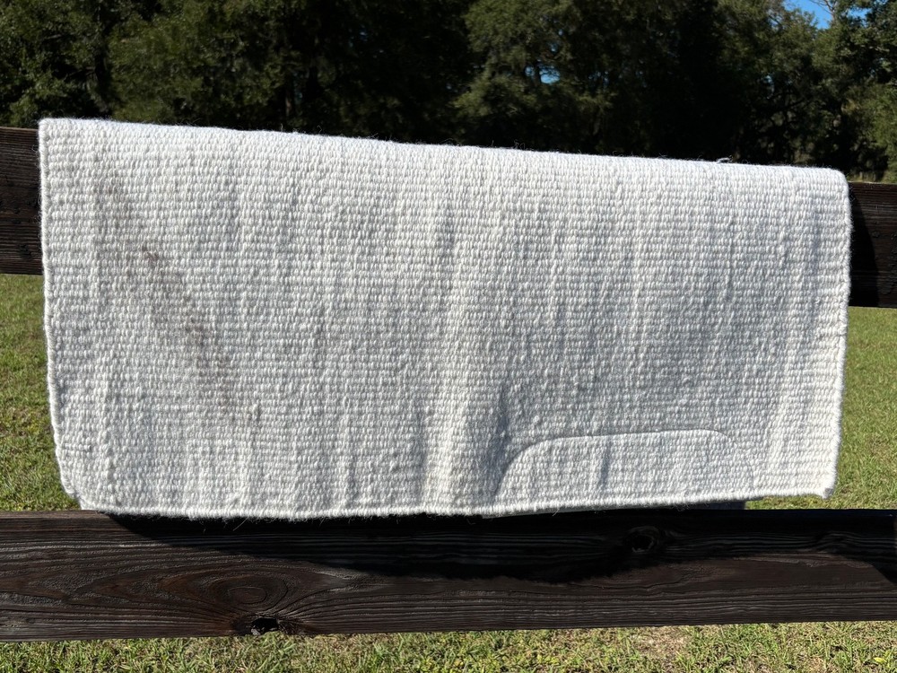 Used White Harris Wool Show Pad 34" X 36"