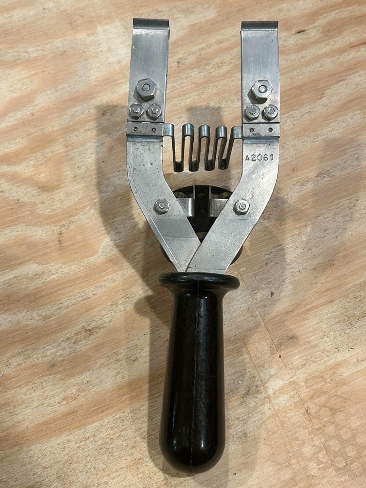 Vintage Weston Electrical Instrument Corp. Model 301 DC Volt Tester