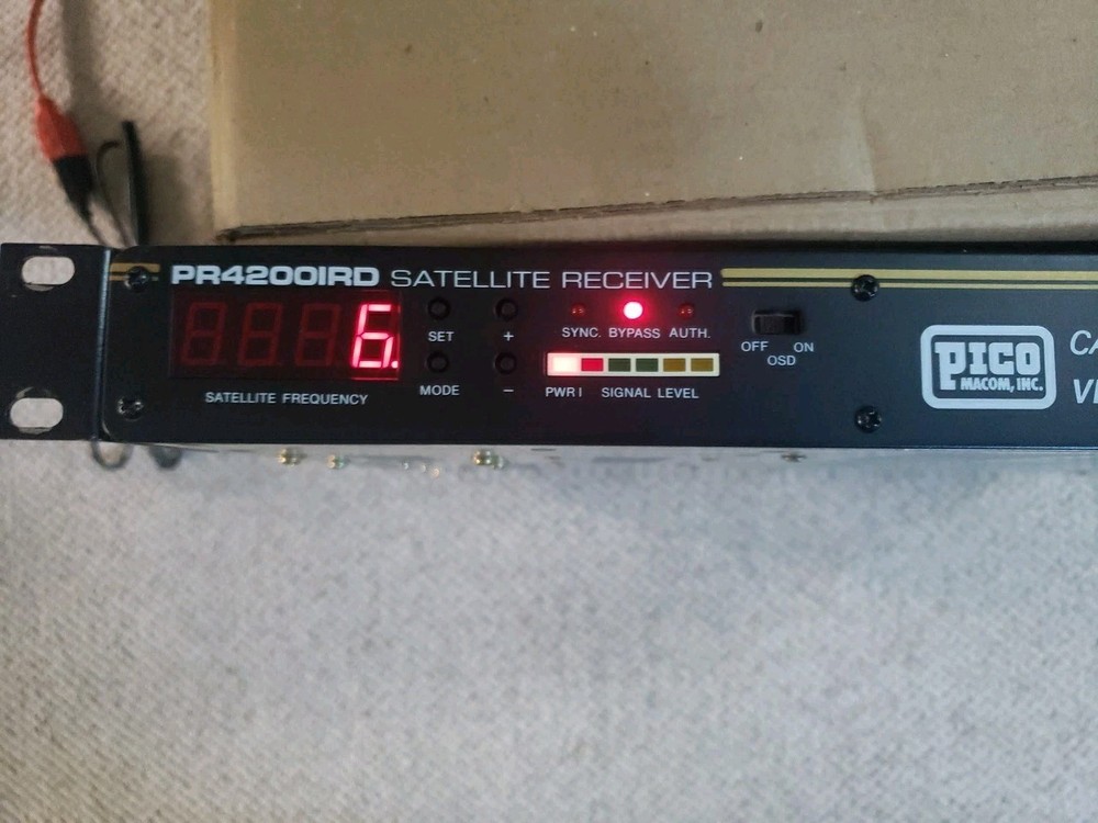 Pico Macom PR4200 Commercial Satellite Reciever