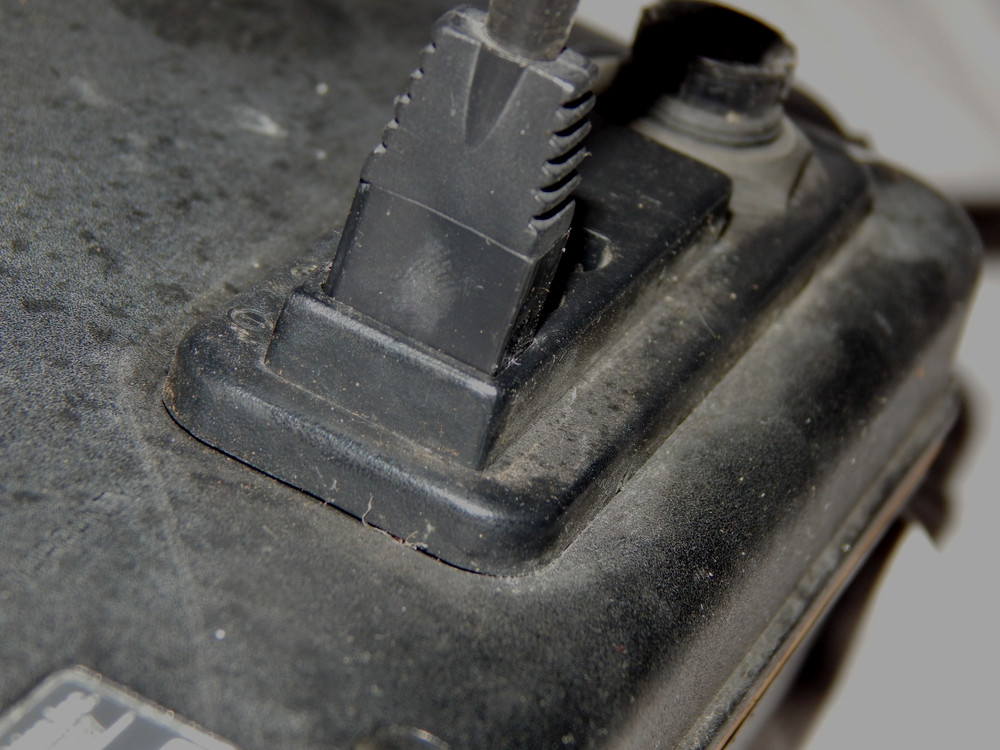 Humminbird D-3 120 Three Dimensional Sonar Fish Finder