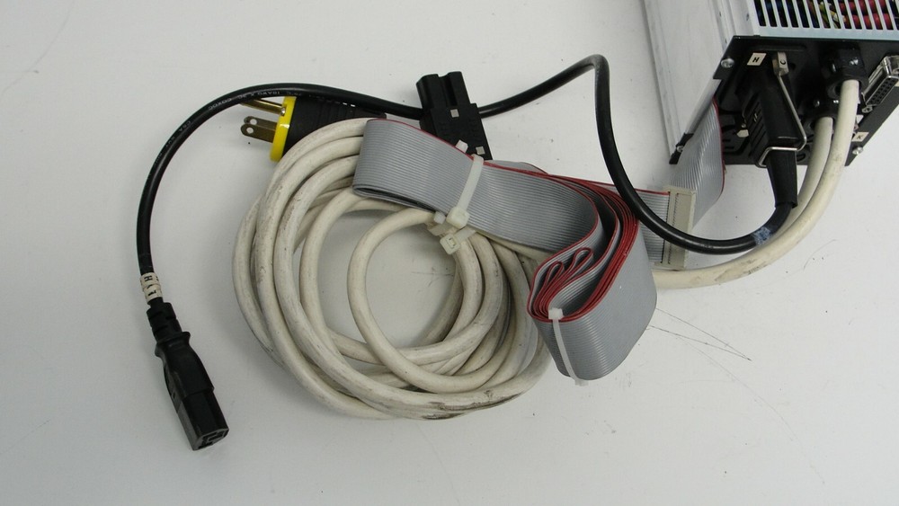 Spectrum LM18-36096005 vacuum controller with keys