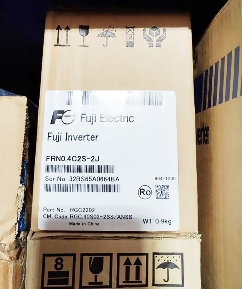 ONE NEW Fuji Inverter FRN0.4C2S-2J