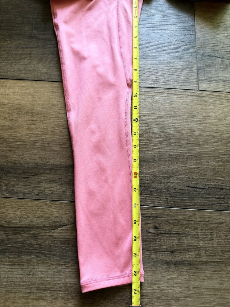 Women’s Fabletics Motion365 Leggings
