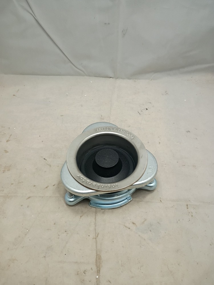 InSinkErat1or Badger 5 1/2HP Garbage Disposal Completed Open Box