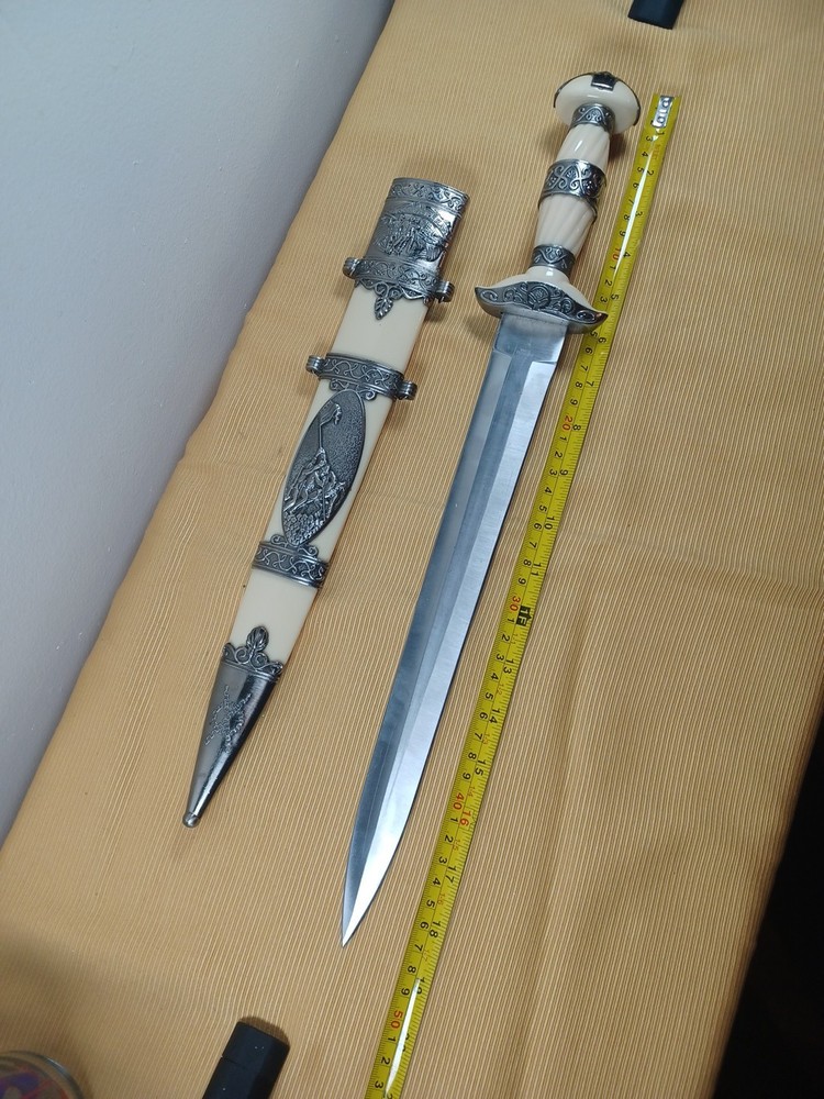Vintage Vietnamese Dagger