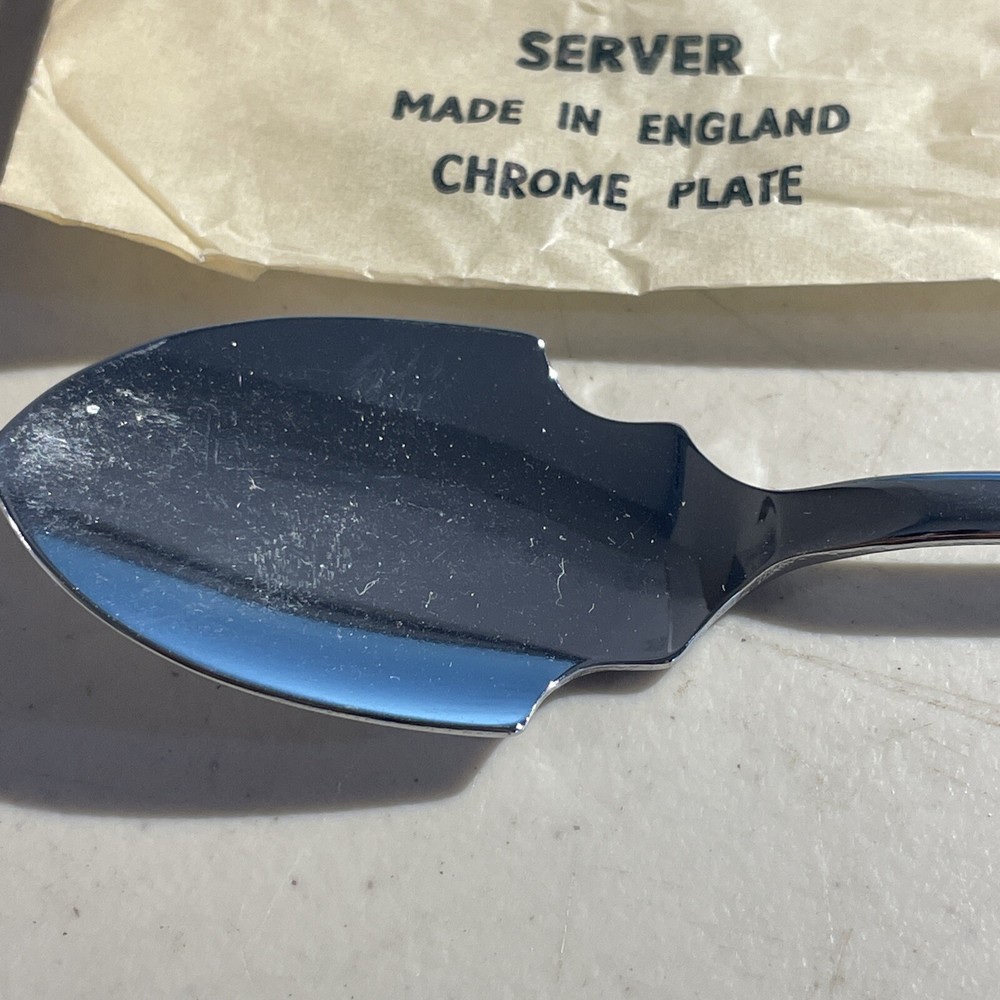 VINTAGE CHROME PLATED MADE IN ENGLANDE SMALL SPOON SERVER - NEW (W2)