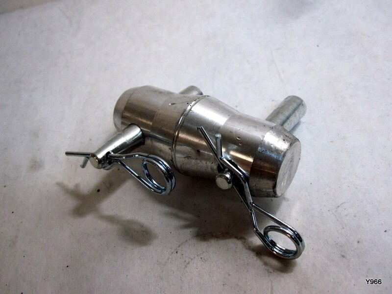 Truss connector conical with pins and clips