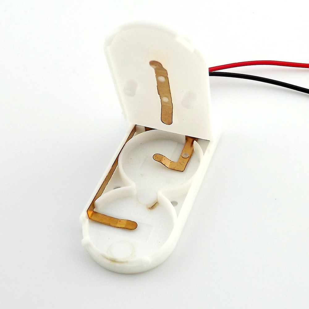White CR2032x 2 Button Coin Cell Battery Holder Case w/ on/off Switch Wire Lead