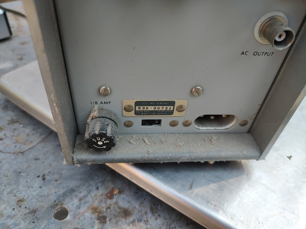 HP Model 400 El AC Voltmeter Nice Unit