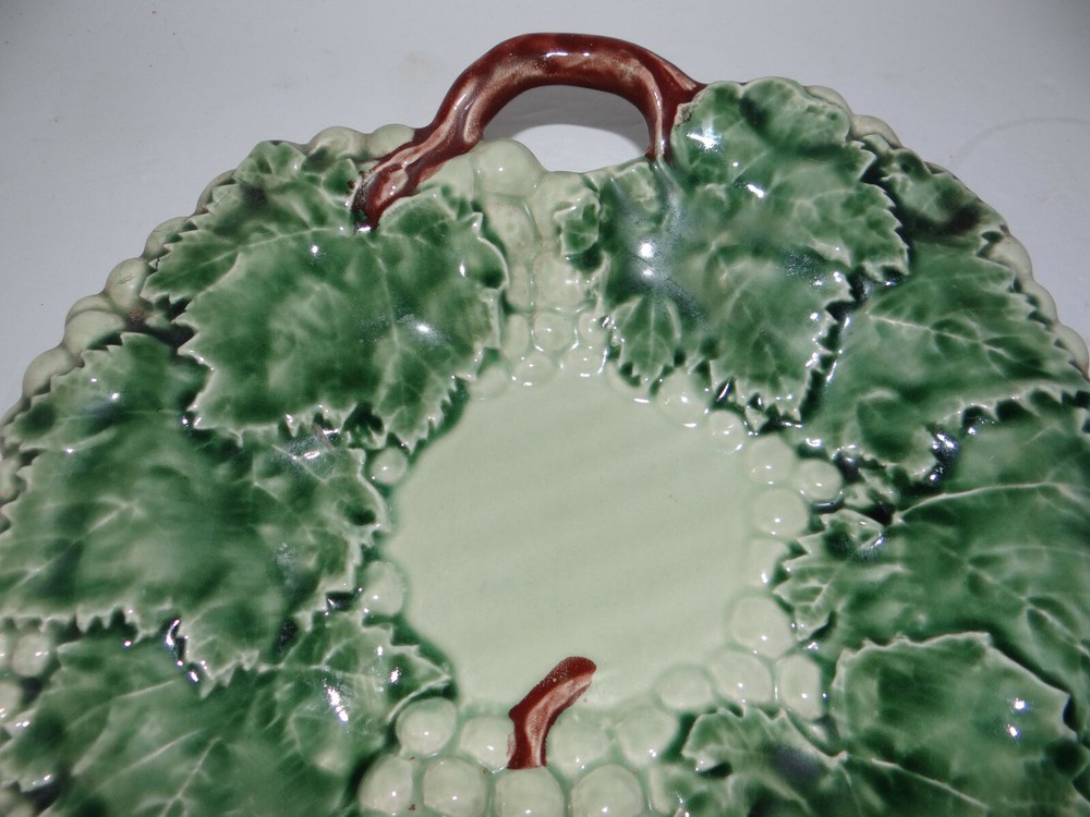 Caldas Portugal Large Ceramic Pottery Grape Leaf Serving Dish #498