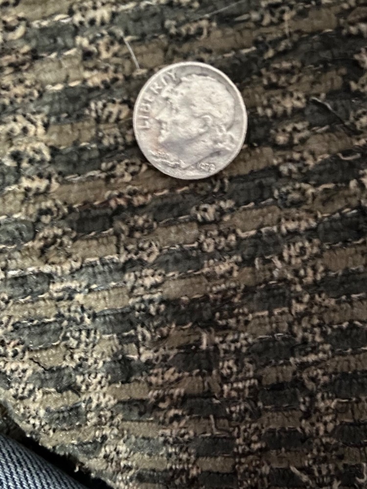 Different Appearance on Dime