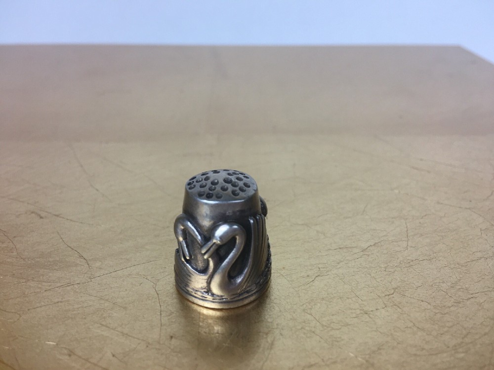 Stunning ,unique Sterling Silver 925 Thimble , 12.6 Gr