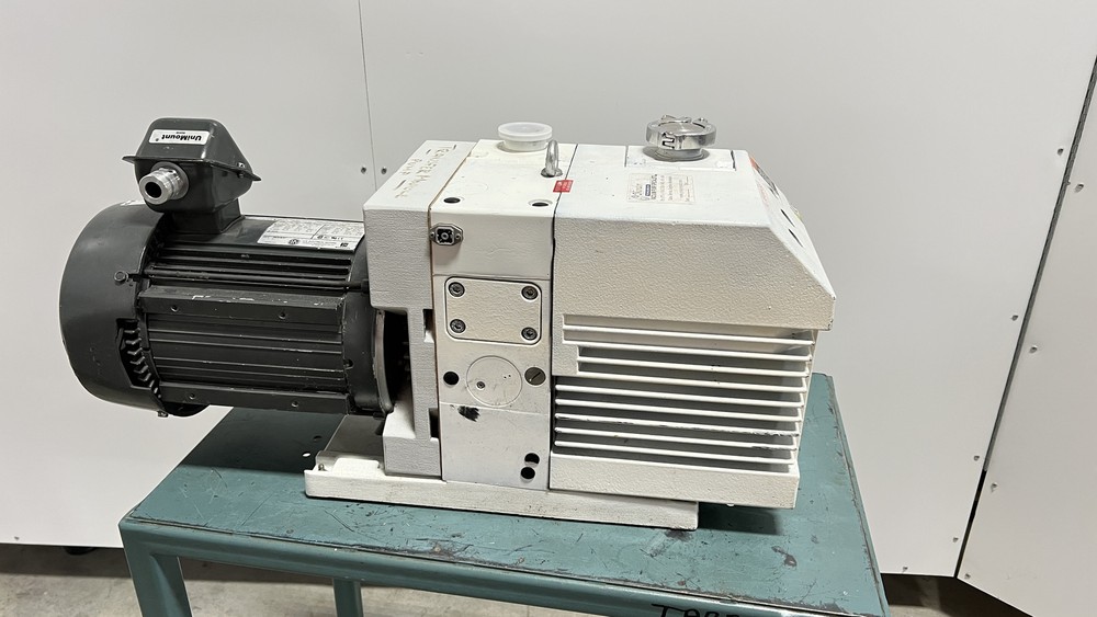 Leybold D40BCS Vacuum Pump  - PFPE Prepped