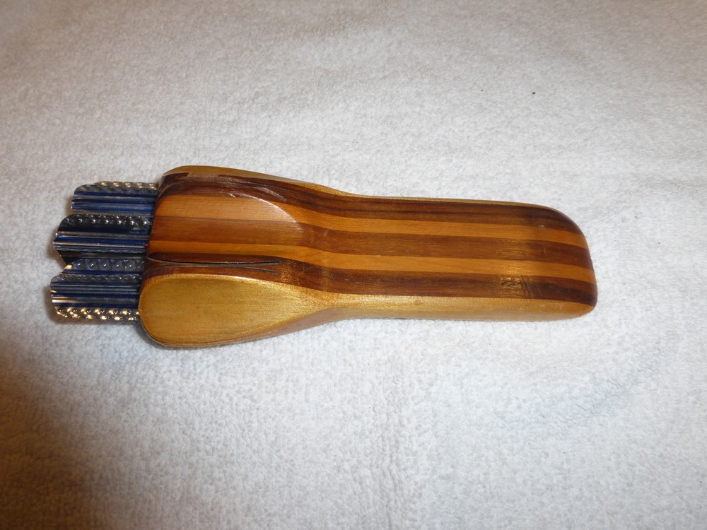 VINTAGE WOODEN DARTS CASE