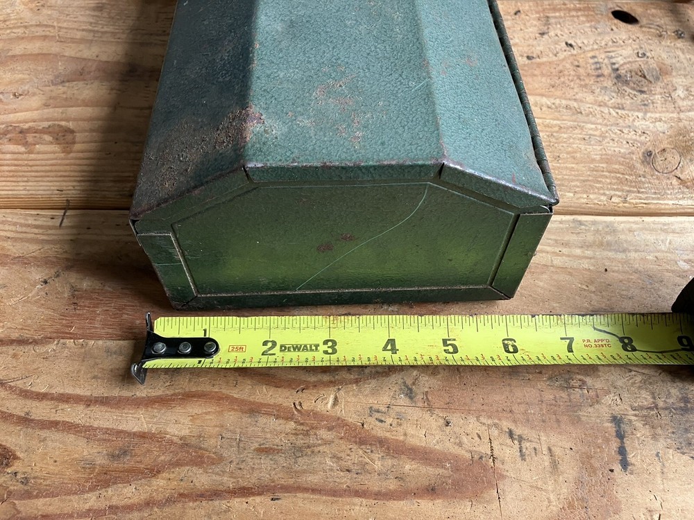 SK Tools Vintage Portable Green Toolbox 16”