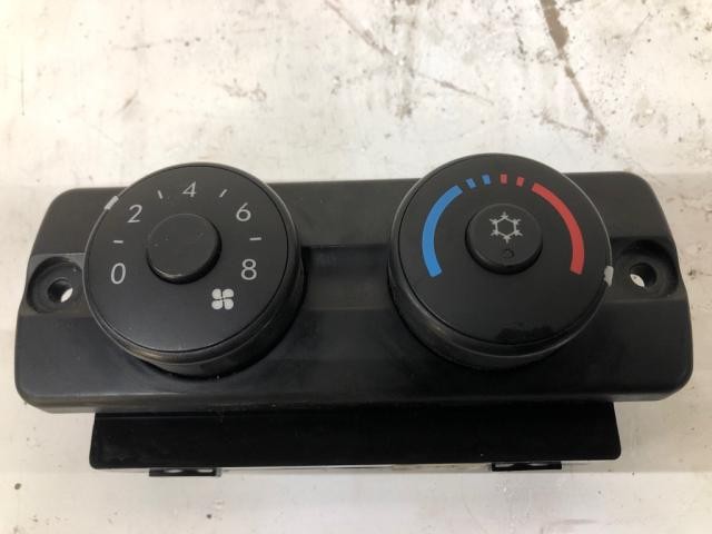 2014 Freightliner CASCADIA Heater & AC Temp Control: 3 Knobs 3 Buttons