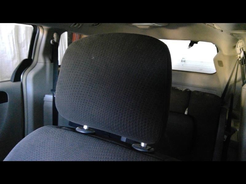 TOWN COUN 2011 Headrest 349870