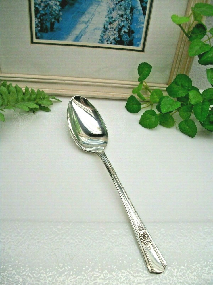 International   Desire  ROYAL PAGEANT   Silverplate  Solid Serving Spoon   1940
