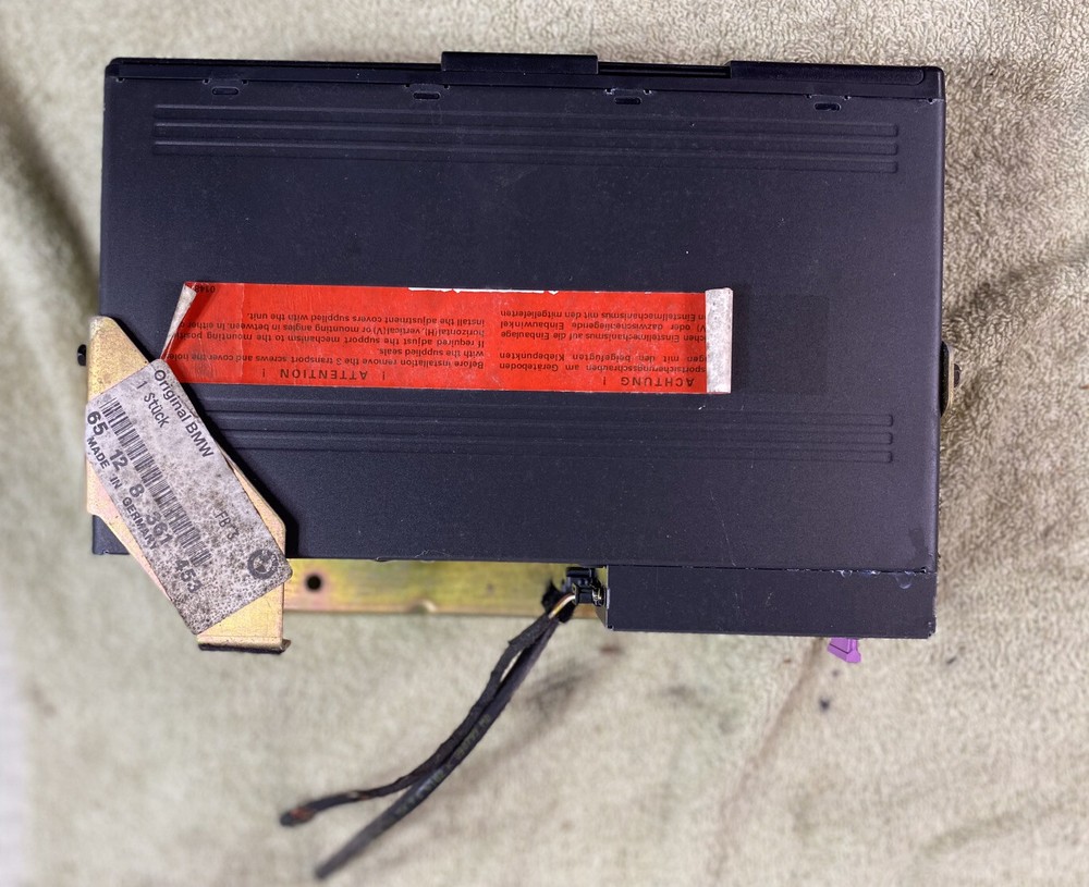 00 bmw 528i Trunk Cd Changer Unit Assembly