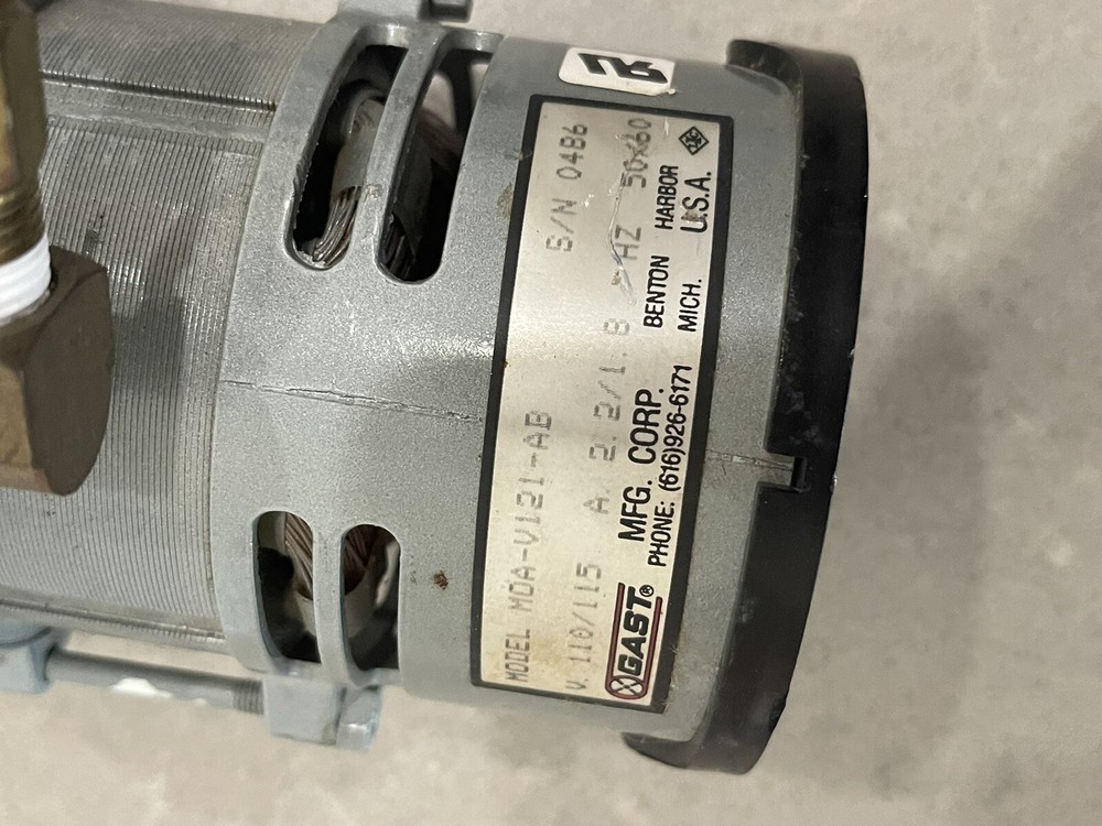 Gast Vacuum Pump Model MDA-V121-AB