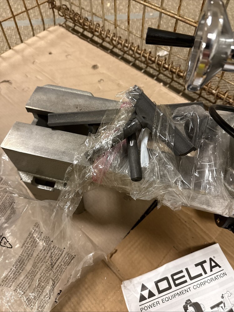 Delta Midi Lathe Wood Model 46-460