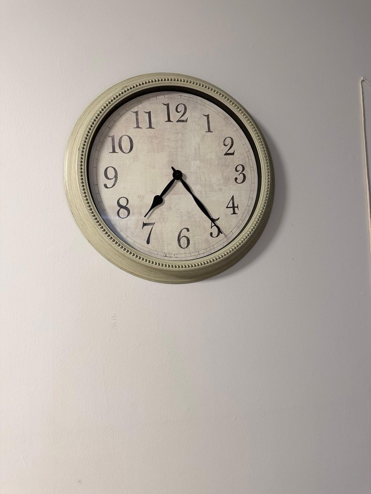 Vintage Style Wall Clock – Decorative Home Clock