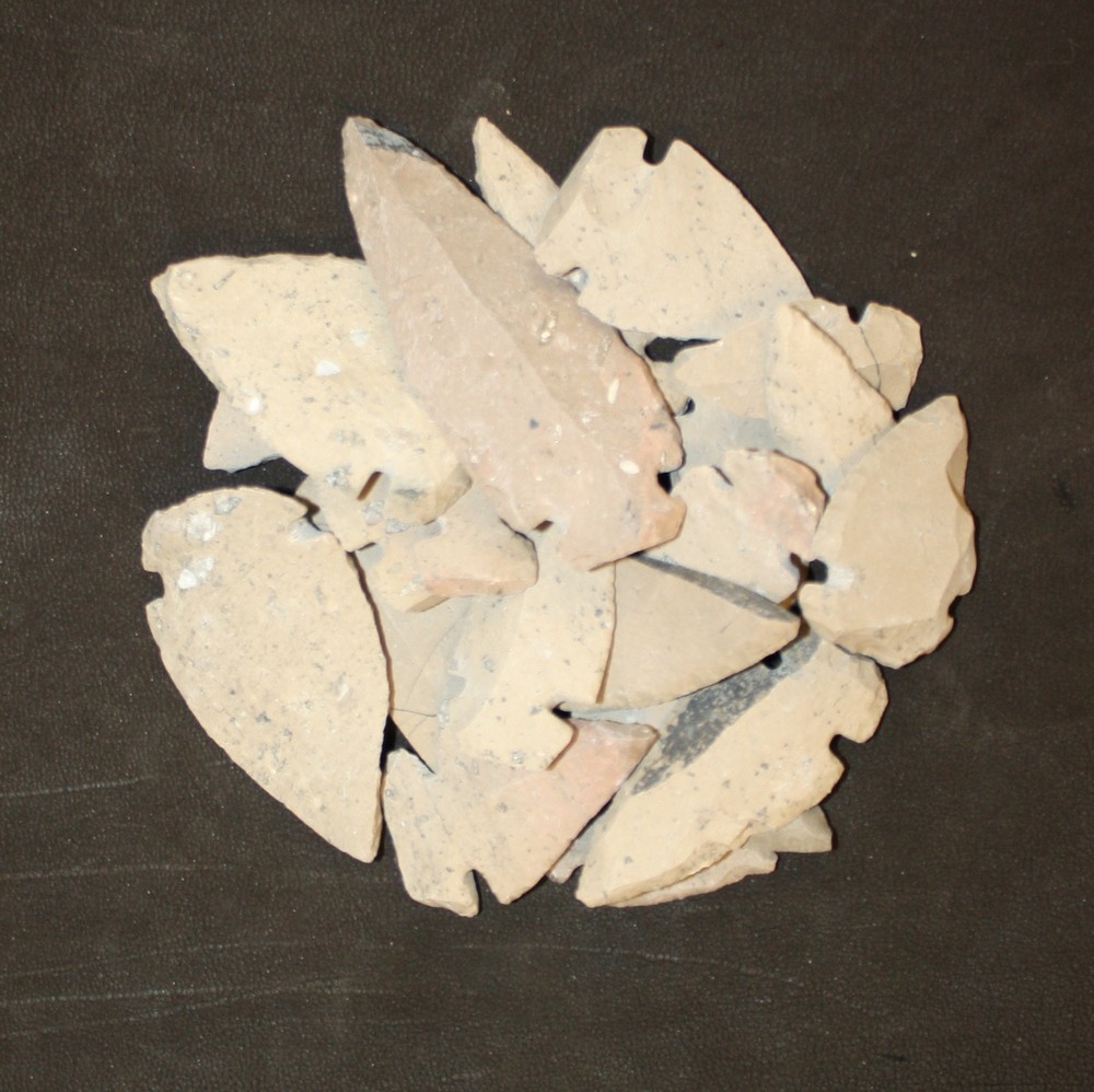 Glacier Wear Stone Arrowheads Quantity 50 Rendezvous Weapons Tools