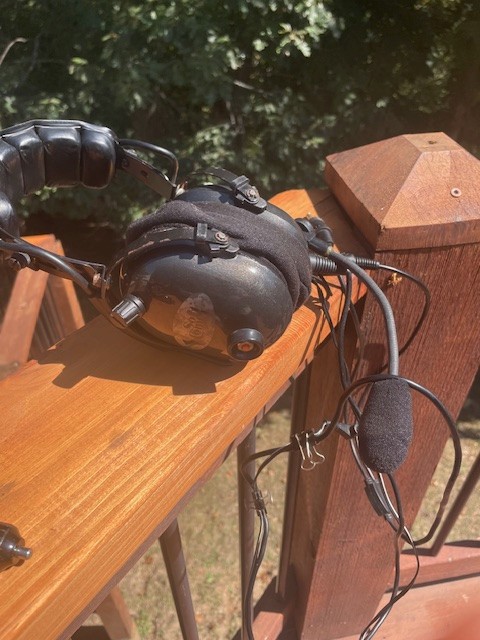 softcomm aviation headset - active anr - can use battery or cigarette lighter