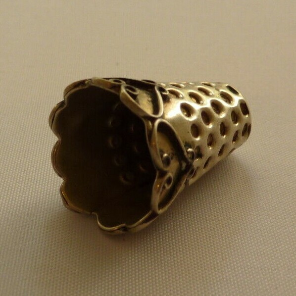 VINTAGE TAXCO SILVER THIMBLE