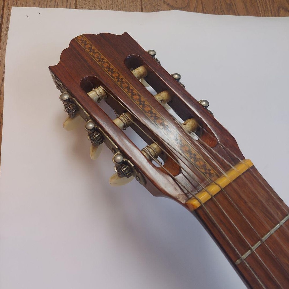 Kawai KG-60 Classical Guitar