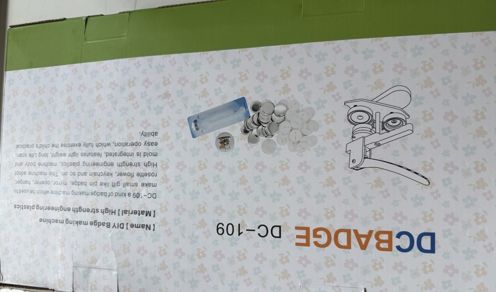 Badge Making Machine DC -109